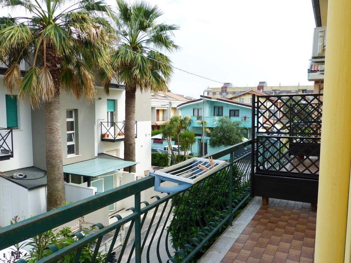 Bed and Breakfast Le Mimose à Pescara Extérieur photo
