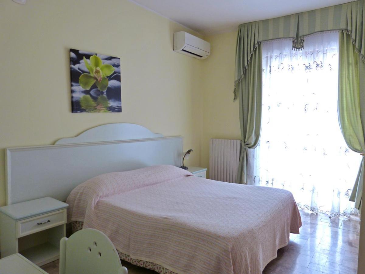 Bed and Breakfast Le Mimose à Pescara Extérieur photo